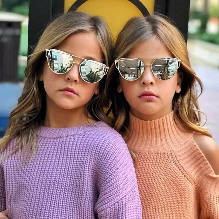 Um casal deu à luz a essas gêmeas lindas; veja o que elas estão fazendo agora