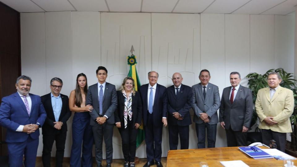 “O Brasil deve muito à Administração”, destaca vice-presidente da república Geraldo Alckmin