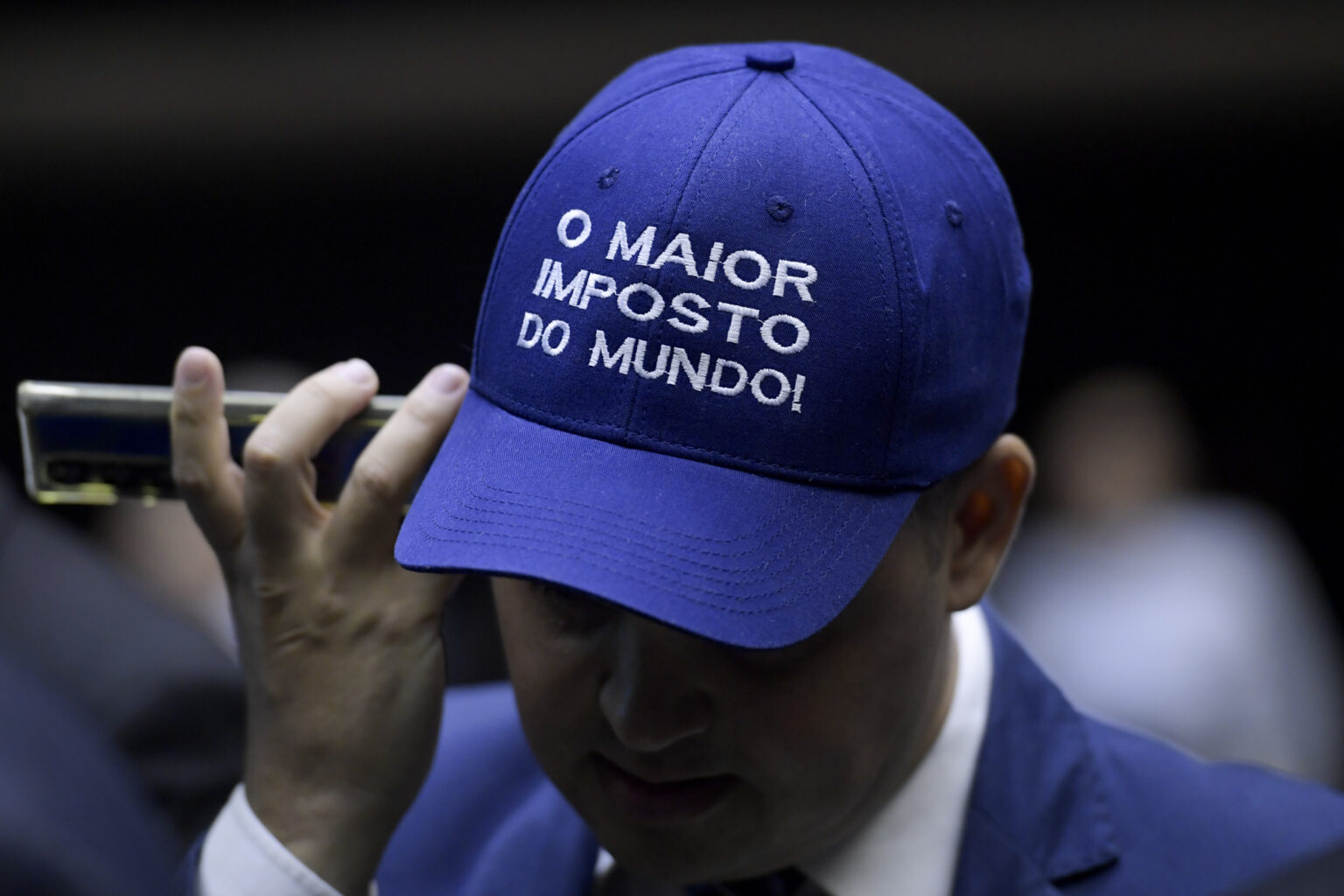Abertura dos trabalhos no Congresso tem “guerra de bonés” entre governistas e oposição