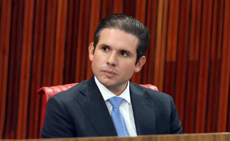 HUGO MOTTA APOIA EDUARDO BOLSONARO PARA PRESIDIR COMISSÃO ESTRATÉGICA E IRRITA ESQUERDA