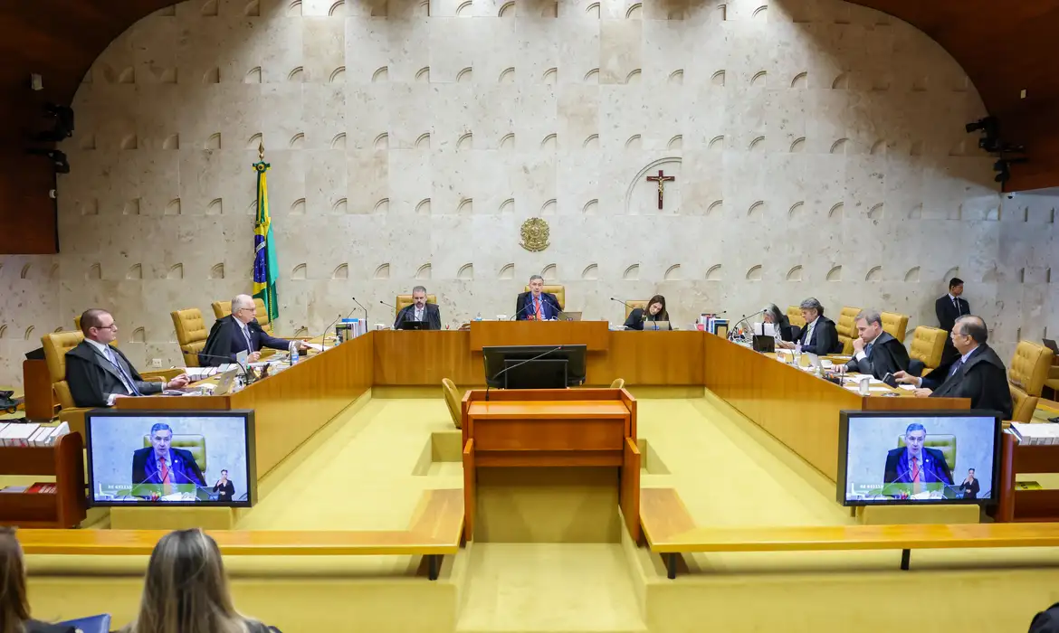 Maioria dos brasileiros diz ‘sentir vergonha’ do STF, revela Datafolha