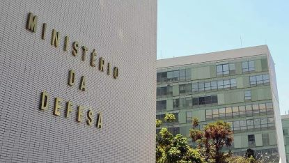 Ministério da Defesa assina acordo para fortalecer indústria nacional