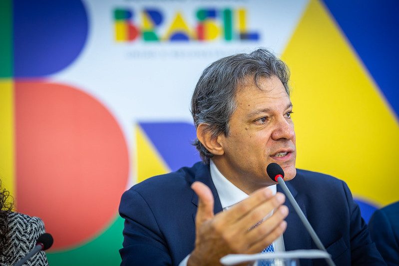 Inflação estoura meta em junho, e Haddad receberá carta