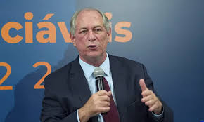 Volta de Ciro Gomes ao PSDB está causando barulho na política do Ceará